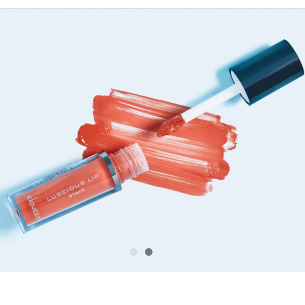 This super saturated liquid lipstick (Brand New)